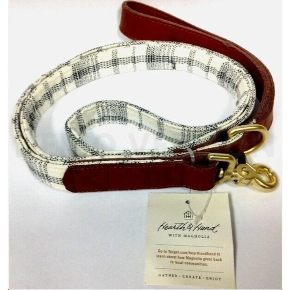Hearth & Hand with Magnolia-Gray Plaid Dog Leash Brand New